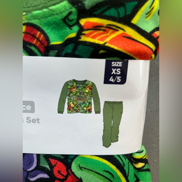 Nickelodeon Kids' 2-Piece Teenage Mutant Ninja Turtles Pajama Set - Picture 6 of 11